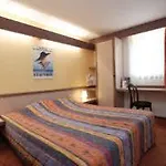 Kyriad Deauville - St Arnoult فندق 3*