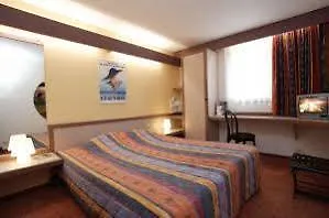 Kyriad Deauville - St Arnoult Hotell 3*