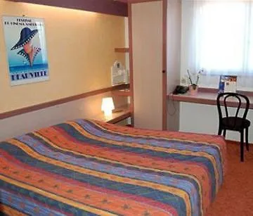 Kyriad Deauville - St Arnoult Hotell