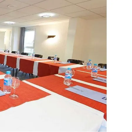 Kyriad Deauville - St Arnoult מלון 3*