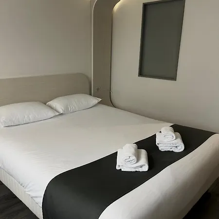 Kyriad Deauville - St Arnoult Hotel 3*