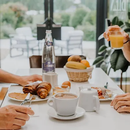 Kyriad Deauville - St Arnoult Hotel 3*