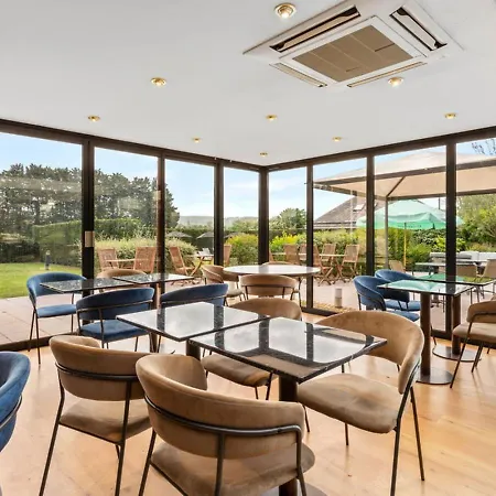 Kyriad Deauville - St Arnoult Hotel