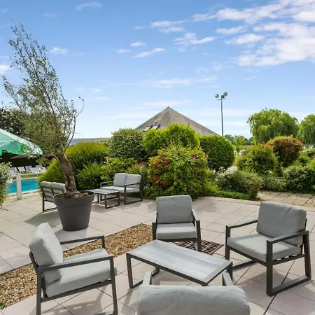 فندق Kyriad Deauville - St Arnoult سانت أرنولت