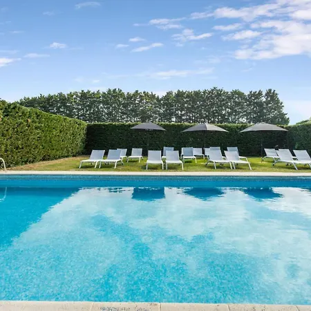 Kyriad Deauville - St Arnoult מלון 3*