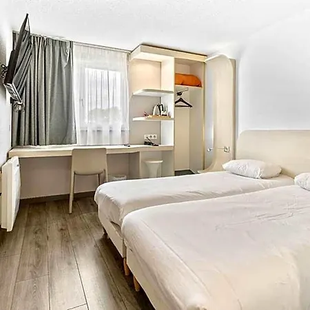 Kyriad Deauville - St Arnoult 3*