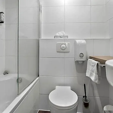 Kyriad Deauville - St Arnoult 3*