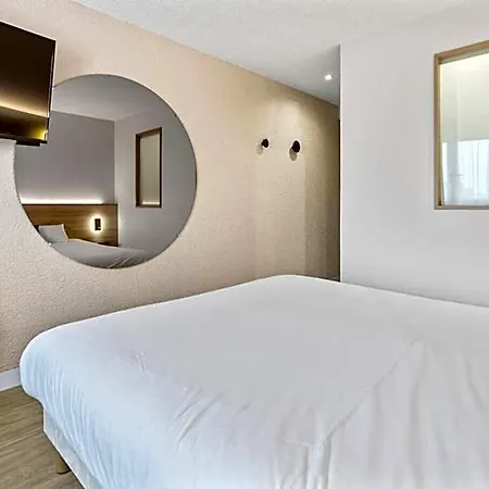 Kyriad Deauville - St Arnoult Hotel