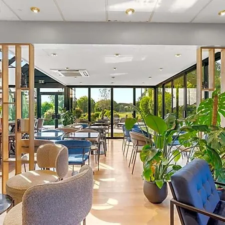 Kyriad Deauville - St Arnoult Hotel 3*