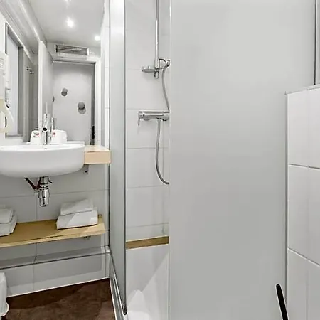 Szálloda Kyriad Deauville - St Arnoult 3*
