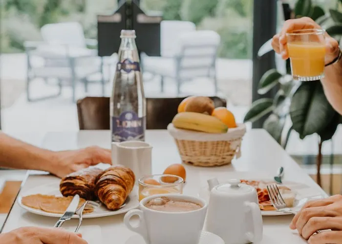 Kyriad Deauville - St Arnoult Hotel 3*