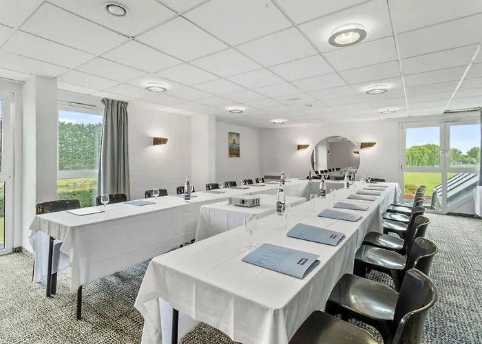 Kyriad Deauville - St Arnoult