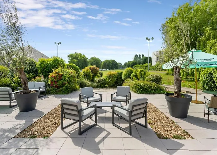 Kyriad Deauville - St Arnoult Hotel